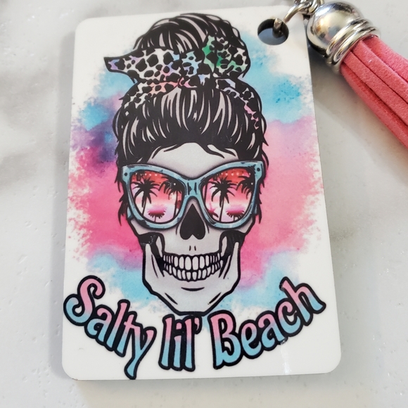 Salty lil' Beach Keychain - Picture 3 of 4